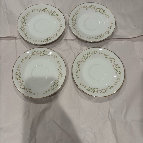 Ekco Other - Ekco Vintage China Floral Saucer Set of 4 - ‘Spring Meadow’ Pattern